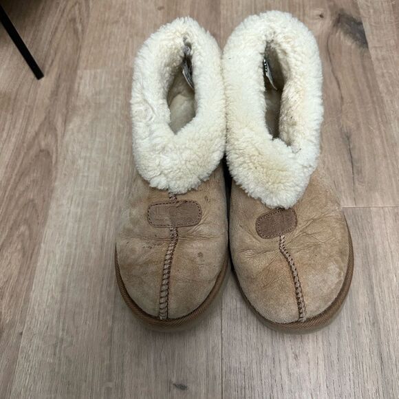 UGG Slipper Booties Sz 8 - Picture 2 of 5